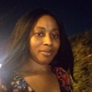 Meet your Posher, Liz